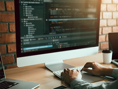 O armazenamento de energia baseia-se principalmente nos dois pontos a seguir